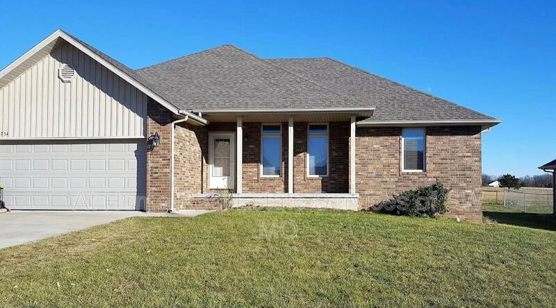 Foto principal - 1754 N Chandler Rd