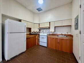 Building Photo - 81 Essex St