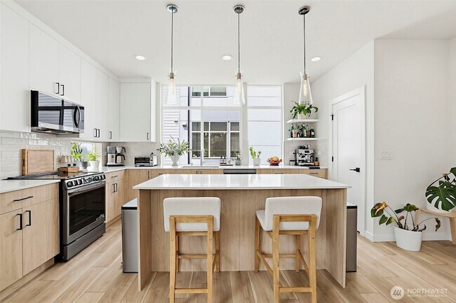 Foto del edificio - 902 N 86th St