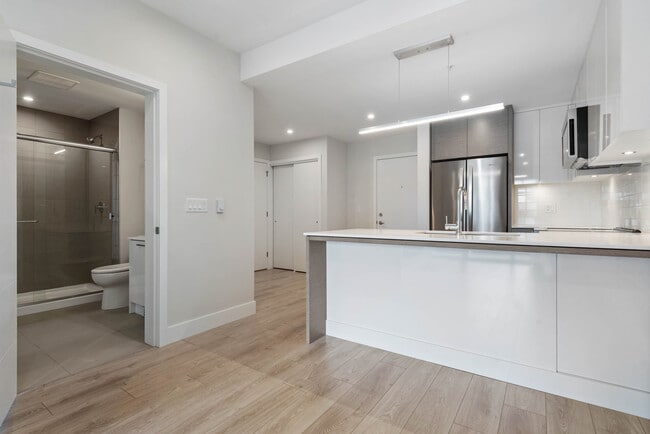 Building Photo - 45500-45500 Market Way