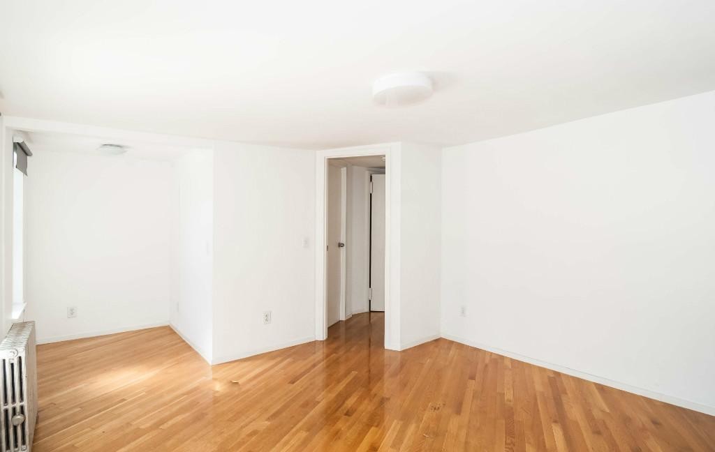 Building Photo - 117 Smith St