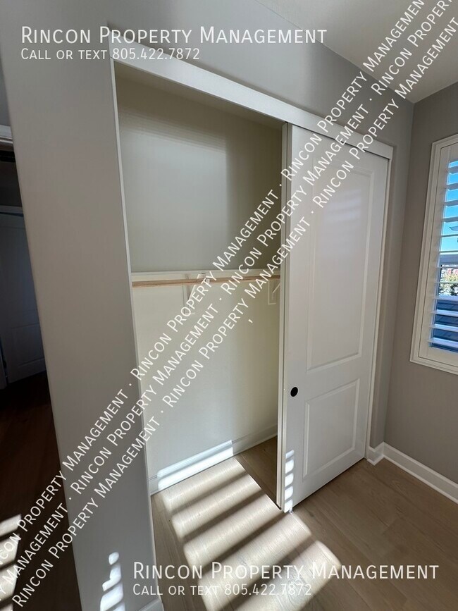 Foto del edificio - ROOM FOR RENT with Shared Bathroom and Sha...