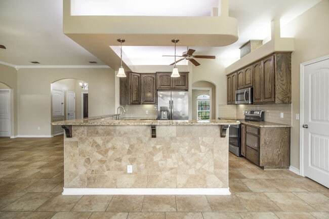Building Photo - 3825 Kangaroo Ct