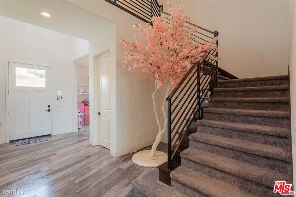 Primary Photo - 5 br, 5.5 bath House - 21132 W Citylights Dr