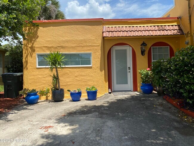Foto del edificio - 726 N Peninsula Dr