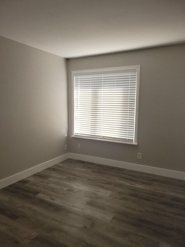 Primary Photo - Hialeah- Beautifully Remodeled Single-Story Condo 3-Bedroom Home Near UNLV & Airport