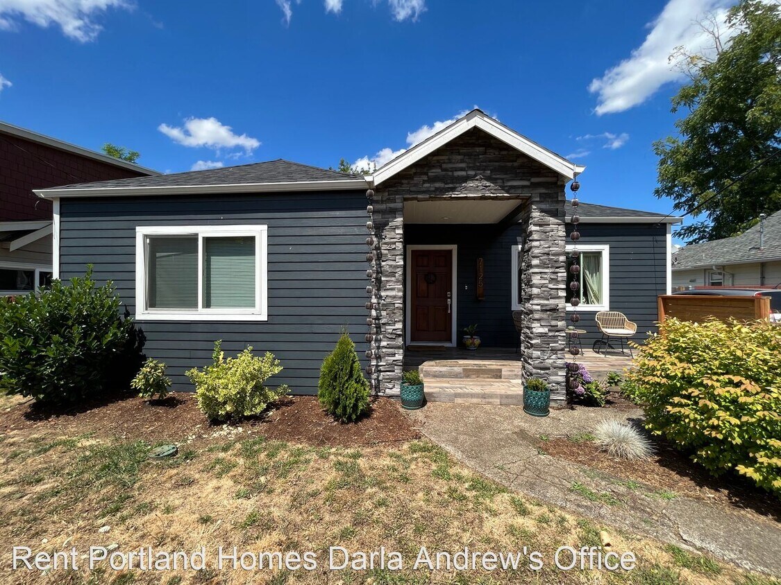 Foto principal - 2 br, 1 bath House - 7125 SE Mitchell Ct