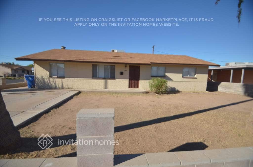 Primary Photo - 220 E 9th Dr