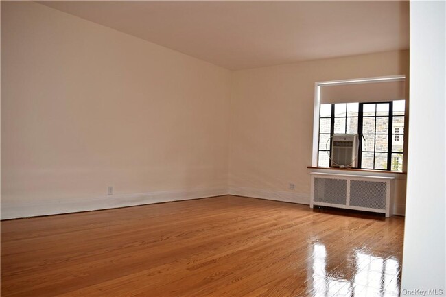 Building Photo - 22 Sagamore Rd