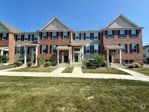 Building Photo - 189 Lakeshore Dr