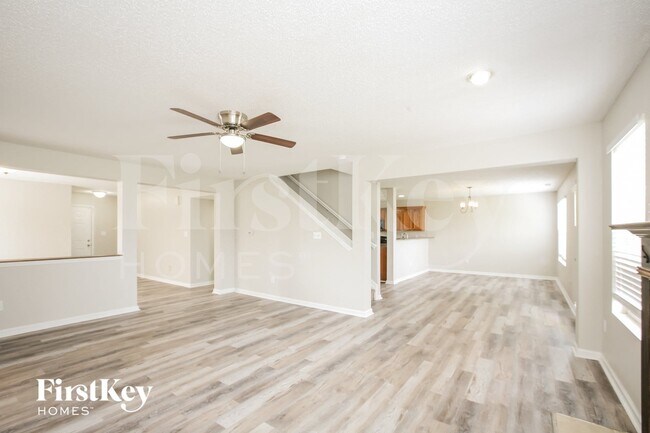 Foto del edificio - 12509 Wolf Run Rd
