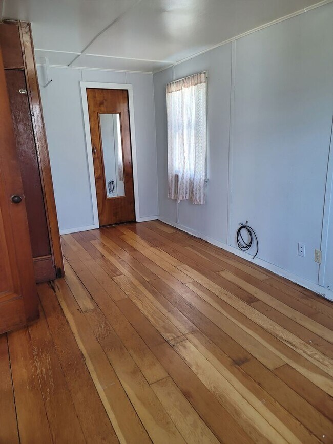Foto del edificio - 1 Bed 1 Bath Single Family Home in Wisconsin Rapids