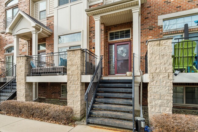 Foto del edificio - 1509 Lake Ridge Ct