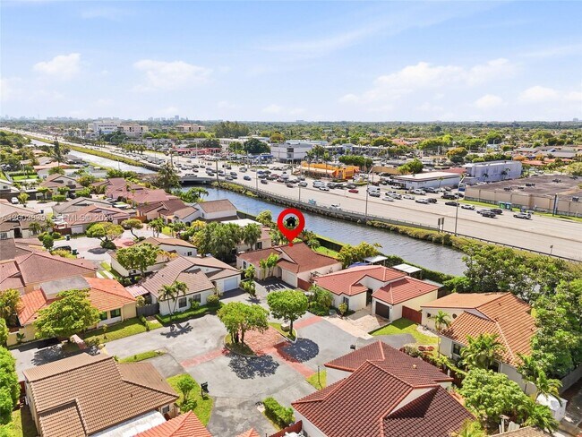 Foto del edificio - 631 SW 88th Ct