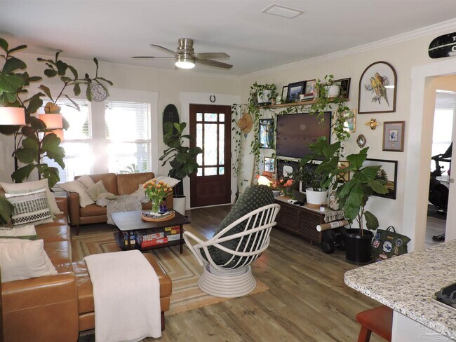 Foto del edificio - 19 N C St