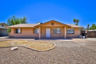Building Photo - 331 W Pinon Ave