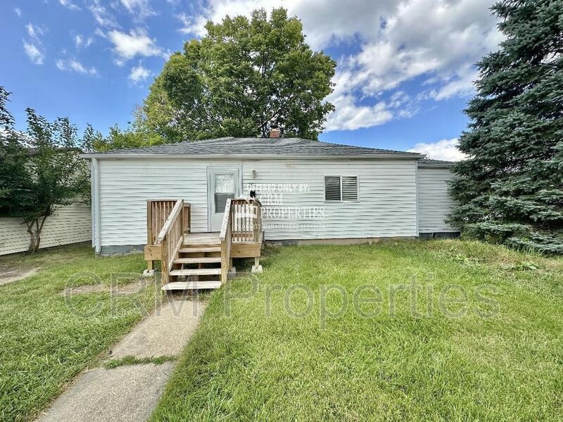 Primary Photo - 1306 E Mulberry St