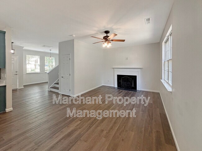 Foto del edificio - 110 Golden Crest Ct