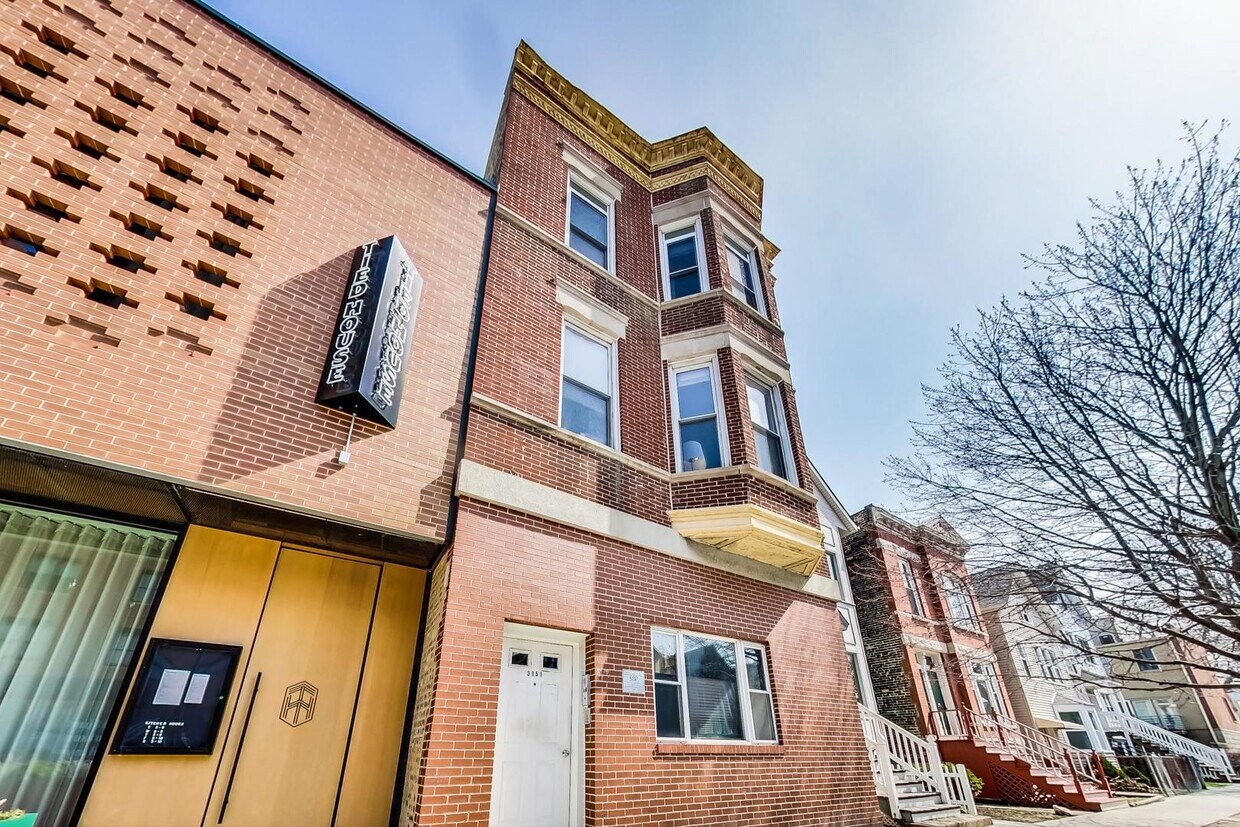 3151 N Southport Ave, Chicago, IL 60657 House Rental in Chicago, IL