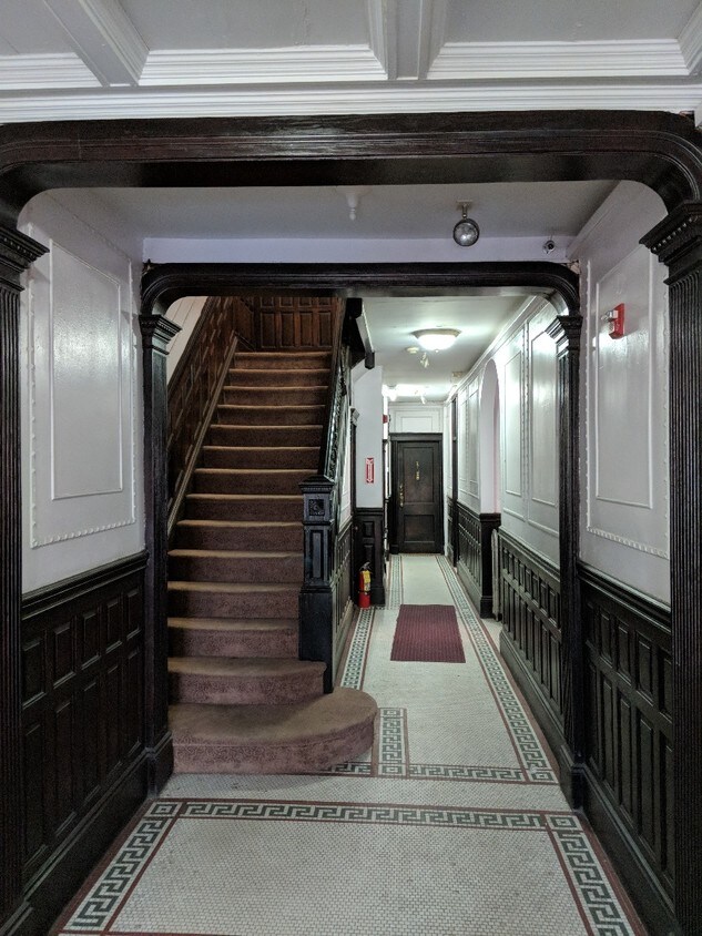 Foto del edificio - 46 W Newton St