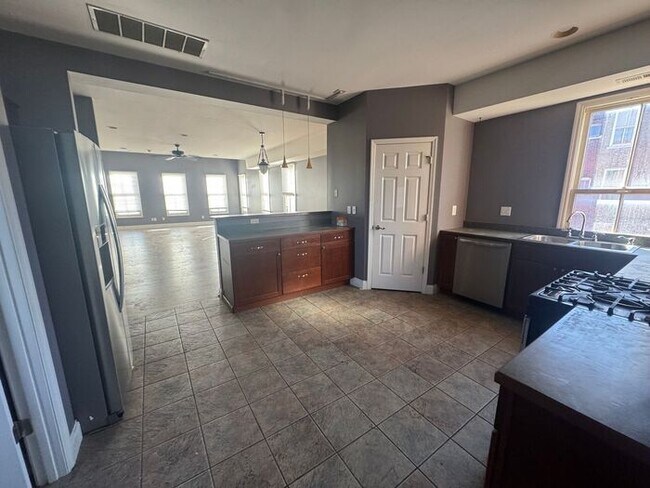 Foto del edificio - Must see 2 bed 2 bath!