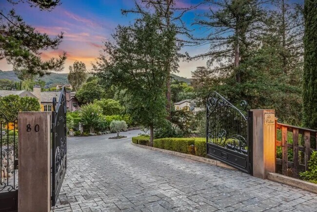 Building Photo - Los Gatos - Rare opportunity to make this ...