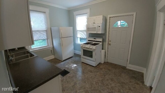 Building Photo - 2 br, 1 bath House - 4713 Castle Pl