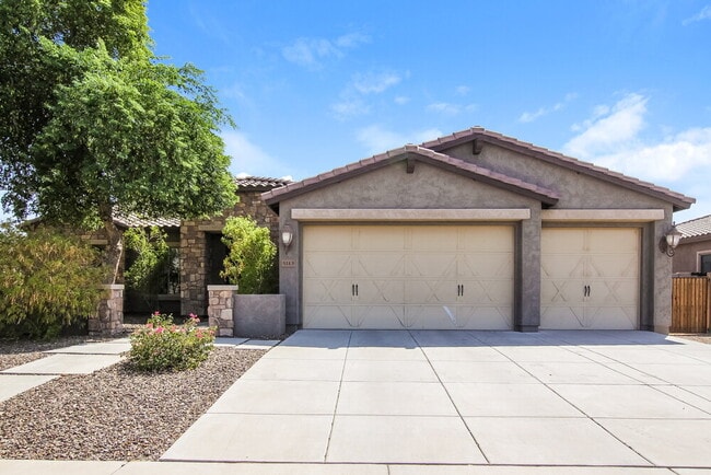Building Photo - 5113 N 194th Dr
