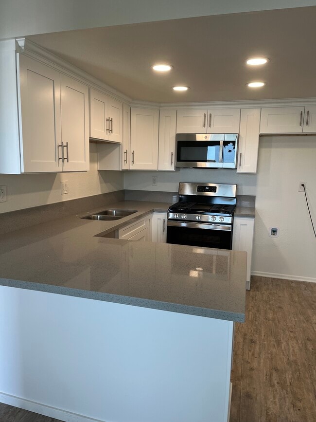Modern Kitchen - 16932 Lilac Lane