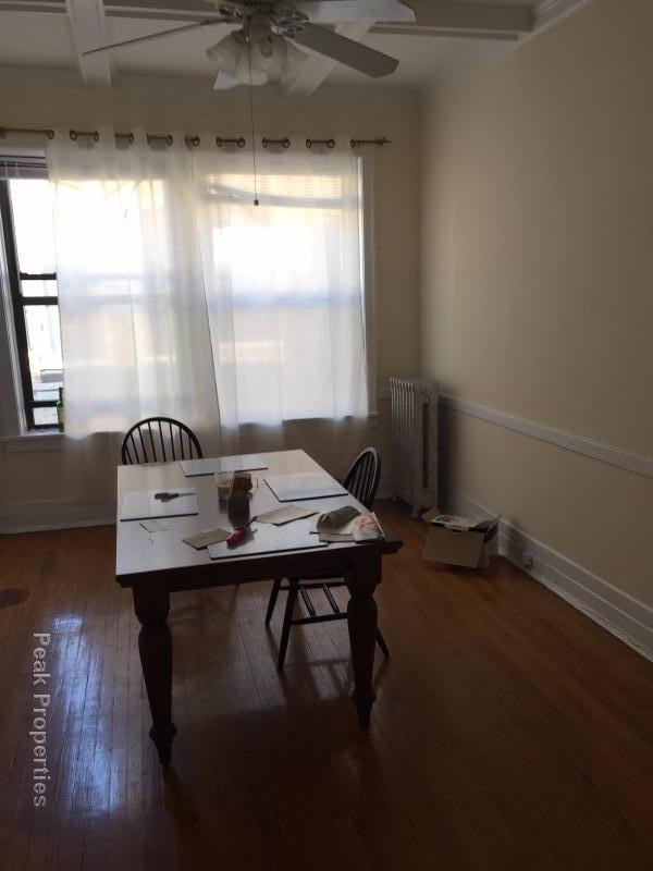 Foto del edificio - 3169 N Pine Grove Ave