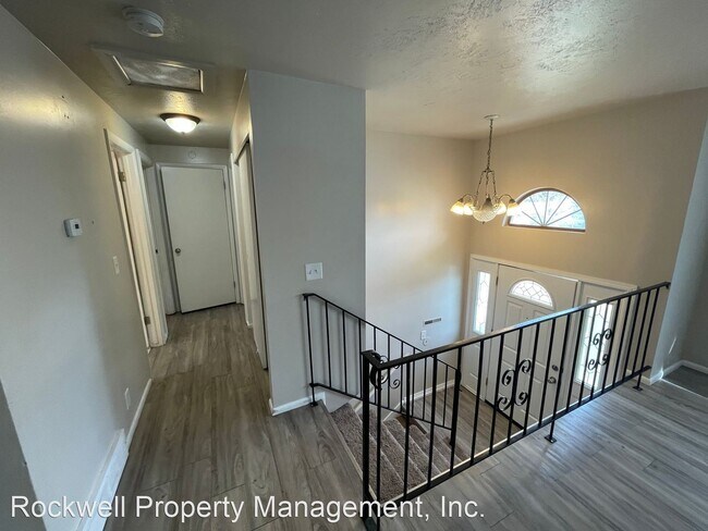 Foto del edificio - 5 br, 2 bath House - 3820 S 7000 W