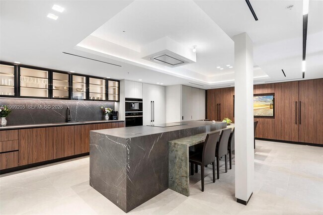 Foto del edificio - 400 Sunny Isles Blvd