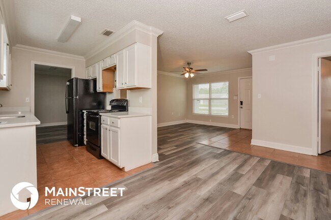 Foto del edificio - 11322 Lockwood St