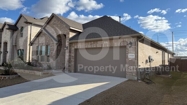 Building Photo - 4728 Dewy Rose Ln