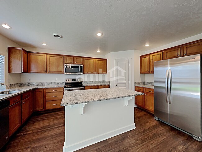 Building Photo - 6012 S Sea Breeze Way