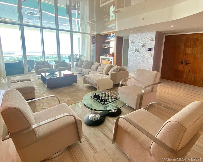 Foto del edificio - 1000 S Pointe Dr