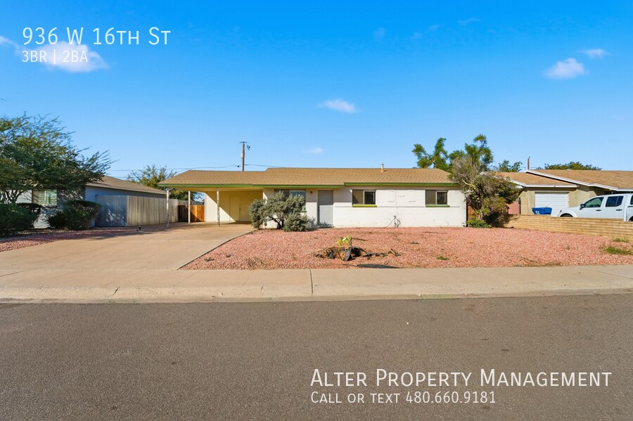 Photo - 936 W 16th St-