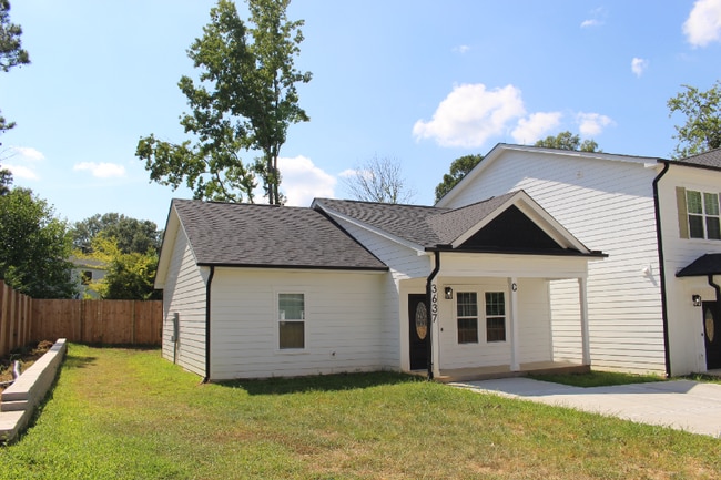 Building Photo - 3637 Guess Rd