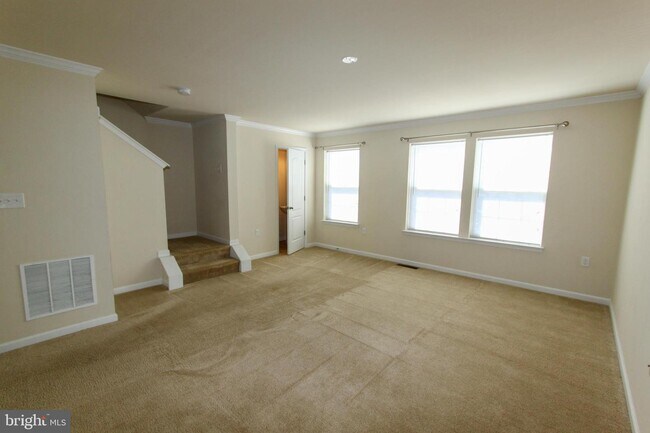 Building Photo - 18 Chillingham Ct