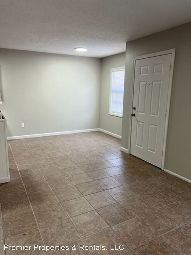 Building Photo - 3 br, 1 bath House - 2104 Clark St