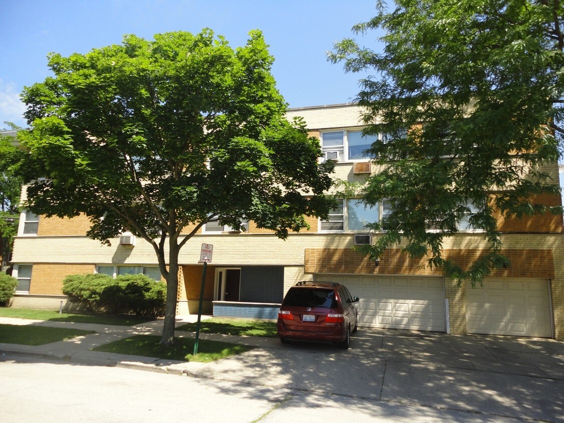 8537 Niles Center Rd, Skokie, IL 60077 Apartments in Skokie, IL