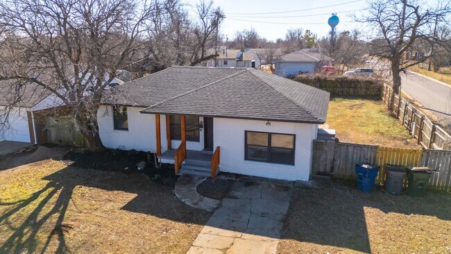 Building Photo - 3 Bedroom Rent to Own Home Available!