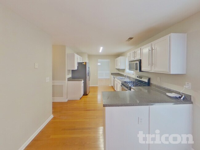 Foto del edificio - 212 Blue Grass Terrace