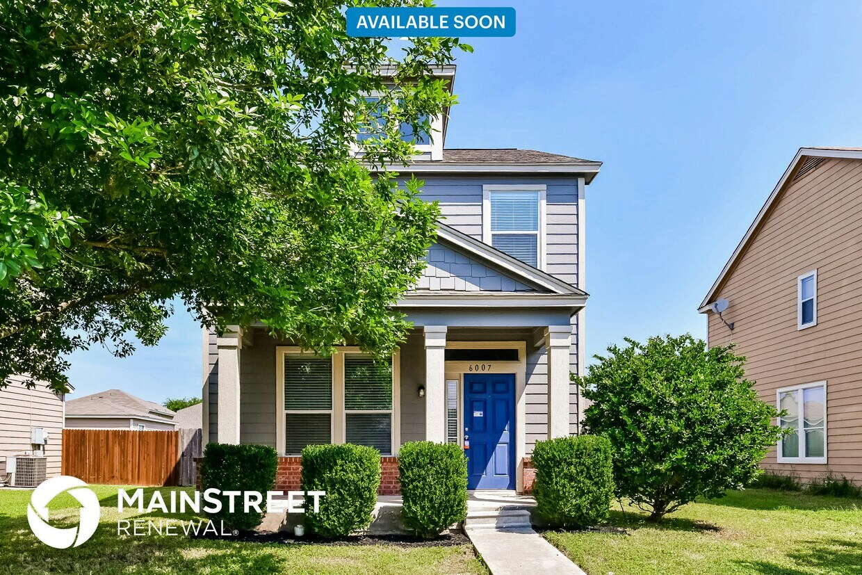 Foto principal - 6007 Midcrown Dr