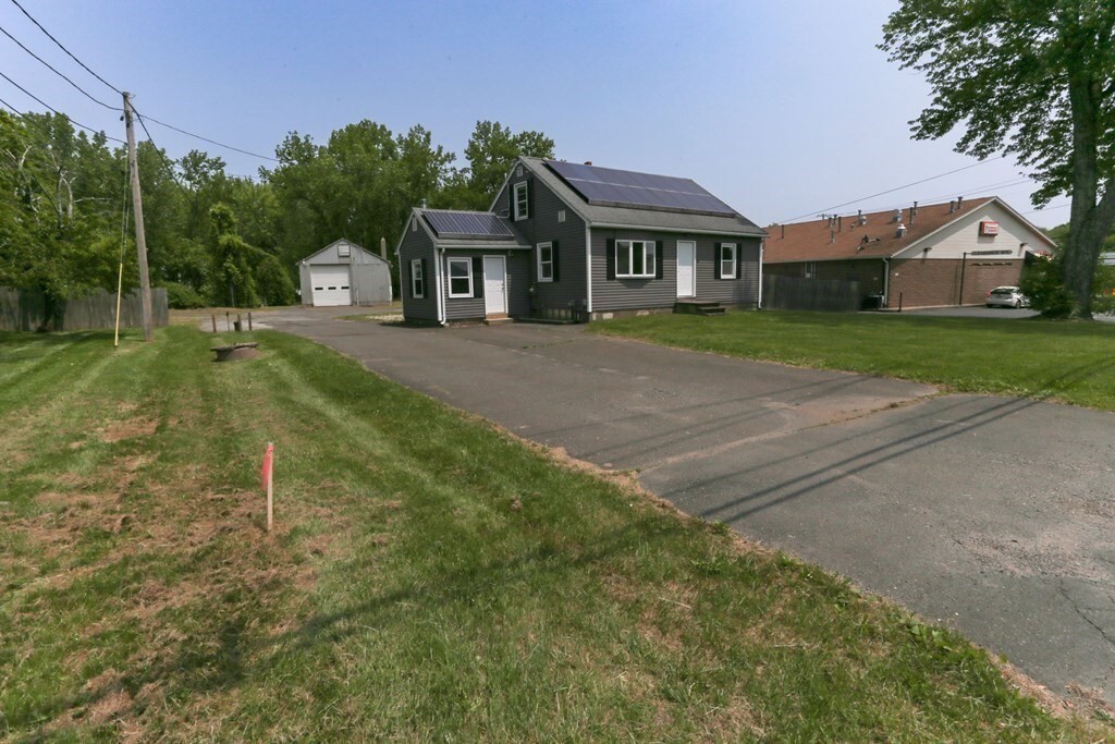 Primary Photo - 61 Pleasant St