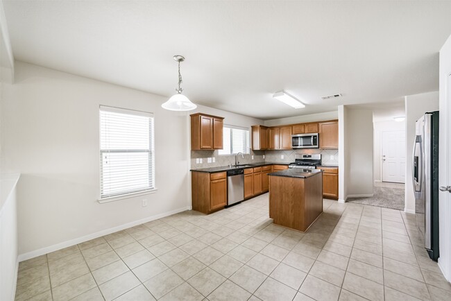 Foto del edificio - 21323 Slate Crossing Ln