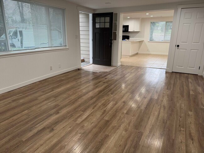 Foto del edificio - 16606 111th Ave SE