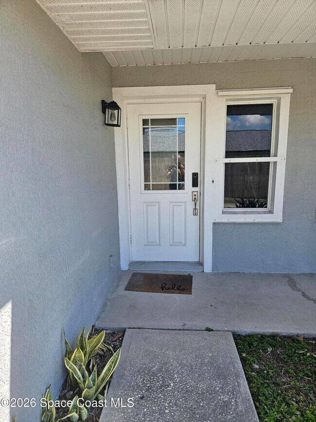 Foto del edificio - 120 Norwood Ave