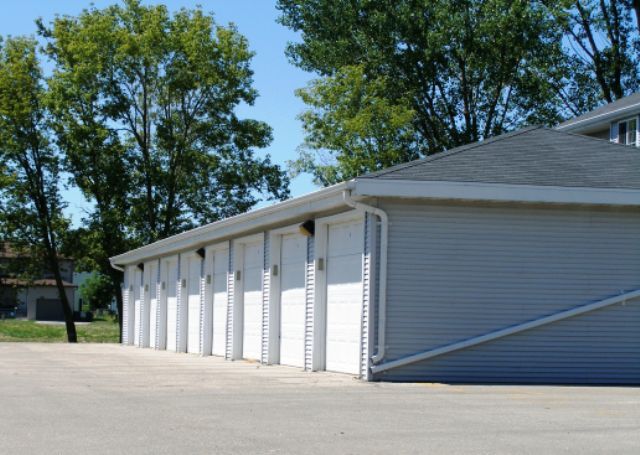 Building Photo - 907 Owen St