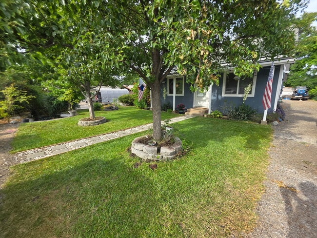 Building Photo - 1305 Woodland Ave